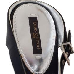 Pre Owned صندل لوي فيتون ساتان وجلد أسود/فضي حلية وردة مقاس 40.5