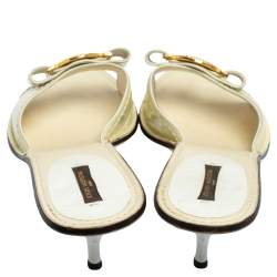 مملوكة مسبقًا Louis Vuitton Cream Patent Leather LV Logo Slide Sandals Size 41