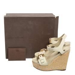 مملوكة مسبقًا Louis Vuitton Grey Leather Buckle Espadrille Wedges Size 36.5