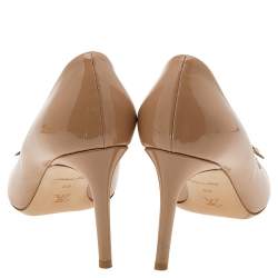 مملوكة مسبقًا Louis Vuitton Beige Patent Leather Bow Fiance Pumps Size 38