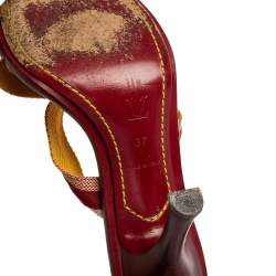 Pre Owned صندل سلايد لوي فيتون كانفاس عنابي بالشعار بسيور مقاس 37