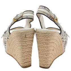 مملوكة مسبقًا Louis Vuitton White/Navy Blue Monogram Canvas Espadrille Wedge Slingback Sandals Size 36