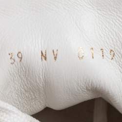 مملوكة مسبقًا حذاء رياضي لوي فيتون ران أوي دنيم مونوغرامي وشبك وجلد أزرق/ أبيض مقاس 39