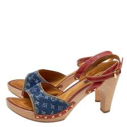 مملوكة مسبقًا Louis Vuitton Blue Monogram Denim and Crocodile Ankle Strap Clog Sandals Size 40