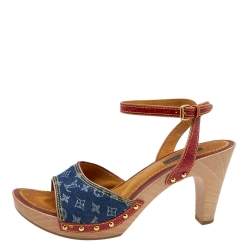 مملوكة مسبقًا Louis Vuitton Blue Monogram Denim and Crocodile Ankle Strap Clog Sandals Size 40