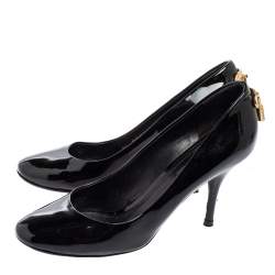 مملوكة مسبقًا Louis Vuitton Black Patent Leather Lock It Pumps Size 37.5