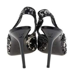 Pre Owned صندل لوي فيتون ليزا ترتر فضي وذهبي فتحة كعب مقاس 39