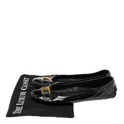 مملوكة مسبقًا Louis Vuitton Black Patent Leather Logo Ballet Flats Size 37