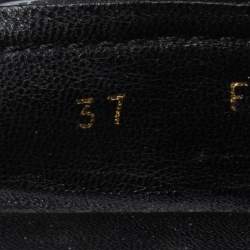 مملوك�ة مسبقًا Louis Vuitton Black Patent Leather Logo Ballet Flats Size 37