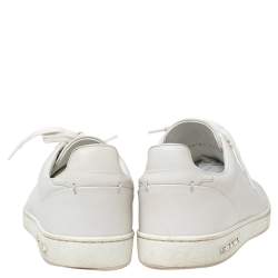 مملوكة مسبقًا حذاء رياضي لوي فيتون فرونترو مزخرف بالشعار جلد أبيض عنق منخفض مقاس 38.5