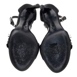 مملوكة مسبقًا صندل لوي فيتون جلد لامع وساتان أسود مزخرف بحزام للكاحل مقاس 36