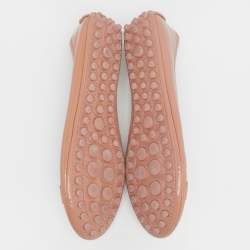 مملوكة مسبقًا حذاء باليرينا فلات اكسفورد لوي فيتون جلد لامع بيج مقاس 37.5