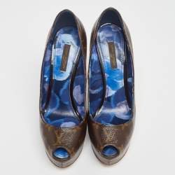 مملوكة مسبقًا Louis Vuitton Brown Monogram Canvas Rosemary Peep-Toe Pumps Size 37
