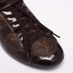 مملوكة مسبقًا حذاء رياضي لوي فيتون كانفاس مونوغرامي وجلد بني لامع برباط مقاس 36.5