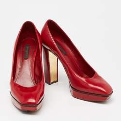 مملوكة مسبقًا Louis Vuitton Red Patent Leather Platform Block Heel Pumps Size 38