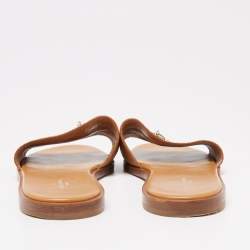 Pre Owned صندل سلايد فلات لوك إيت جلد مُحبب بني مقاس 39