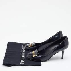 مملوكة مسبقًا Louis Vuitton Navy Blue Patent Leather Pumps Size 37