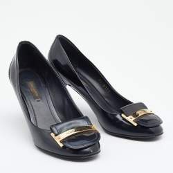 مملوكة مسبقًا Louis Vuitton Navy Blue Patent Leather Pumps Size 37