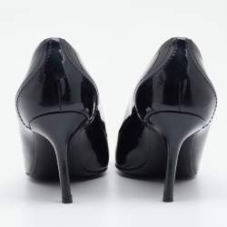 مملوكة مسبقًا Louis Vuitton Navy Blue Patent Leather Pumps Size 37