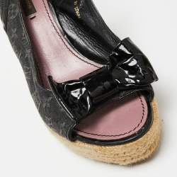 Pre Owned صندل لوي فيتون إسبادريل دينم مونوغرامي أسود بفيونكة وكعب روكي مقاس 37.5