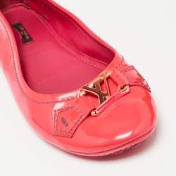 Pre Owned حذاء باليرينا فلات لوي فيتون أوكسفورد جلد لامع وردي نيون مقاس 38