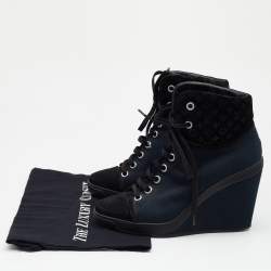 مملوكة مسبقًا Louis Vuitton Black/Blue Monogram Embossed Suede And Canvas Cap Toe Wedge Sneakers Size 39.5