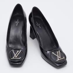 Pre Owned حذاء كعب عالي لوي فيتون جلد لامع أسود مزين ميدالية كعب مربع سميك مقاس 38