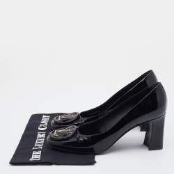 Pre Owned حذاء كعب عالي لوي فيتون جلد لامع أسود مزين ميدالية كعب مربع سميك مقاس 38