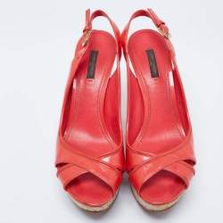 مملوكة مسبقًا صندل لوي فيتون جلد فيرنيه روج غرينادين كعب روكي مقاس 40.5