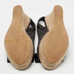 Pre Owned Louis Vuitton Black Monogram Denim And Patent Leather Bow Espadrille Platform Wedge Slingback Sandals Size 39