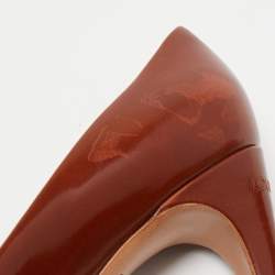 مملوكة مسبقًا Louis Vuitton Brown Leather  Pointed Toe Pumps Size 37.5