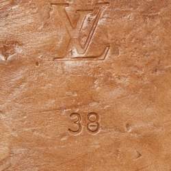 مملوكة مسبقًا Louis Vuitton Tan Leather Dice Bow Thong Flats Size 38
