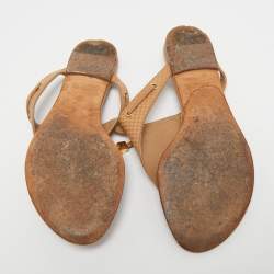 مملوكة مسبقًا Louis Vuitton Tan Leather Dice Bow Thong Flats Size 38