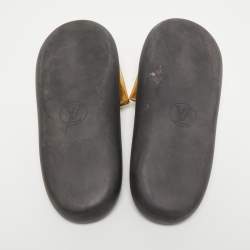 مملوكة مسبقًا Louis Vuitton Gold Leather Sunbath Flat Slides Size 38