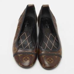 مملوكة مسبقًا Louis Vuitton Brown Monogram Round Toe Ballet Flats Size 37