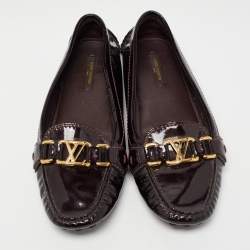 مملوكة مسبقًا Louis Vuitton Burgundy Patent Leather Oxford Loafers Size 38