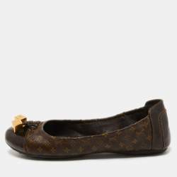 Louis Vuitton Leather Flats In Brown