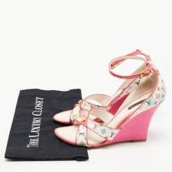 Louis Vuitton White/Pink Monogram Canvas and Patent Leather Ankle Strap Wedge Sandals Size 39