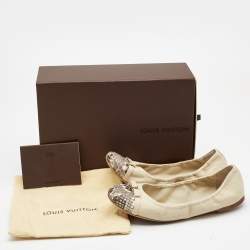 مملوكة مسبقًا Louis Vuitton White Two Tone Leather And Python Cap Toe Scrunch Ballet Flats Size 38