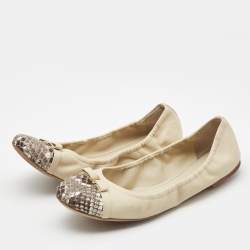 مملوكة مسبقًا Louis Vuitton White Two Tone Leather And Python Cap Toe Scrunch Ballet Flats Size 38