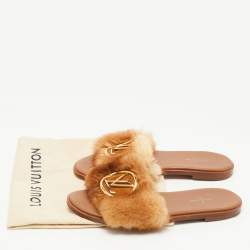مملوكة مسبقًا Louis Vuitton Brown/Beige Fur Lock It  Sandals Size 36