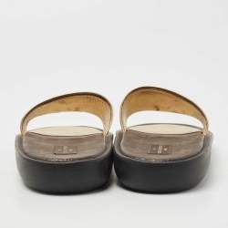 مملوكة مسبقًا Louis Vuitton Gold Leather Sunbath Slides Size 39