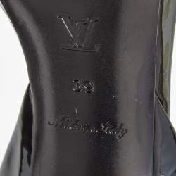 مملوكة مسبقًا Louis Vuitton Black/Red Patent Leather Ankle Strap Sandals Size 39