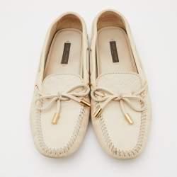 Pre Owned Louis Vuitton Cream Monogram Embossed Leather Gloria Loafers Size 35.5