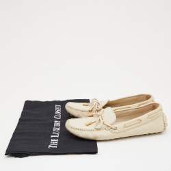 Pre Owned Louis Vuitton Cream Monogram Embossed Leather Gloria Loafers Size 35.5