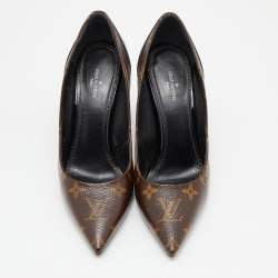 Pre Owned Louis Vuitton Brown/Black Canvas and Patent Leather Pointed Toe Pumps Size 37.5