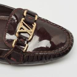 مملوكة مسبقًا Louis Vuitton Burgundy Patent Leather Oxford Slip On Loafers Size 38.5