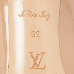 مملوكة مسبقًا Louis Vuitton Beige Patent Leather Fiance Bow Round Toe Pumps Size 39