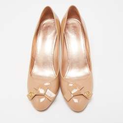 مملوكة مسبقًا Louis Vuitton Beige Patent Leather Fiance Bow Round Toe Pumps Size 39