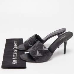 مملوكة مسبقًا Louis Vuitton Black Monogram Leather Revival Slide Sandals Size 42